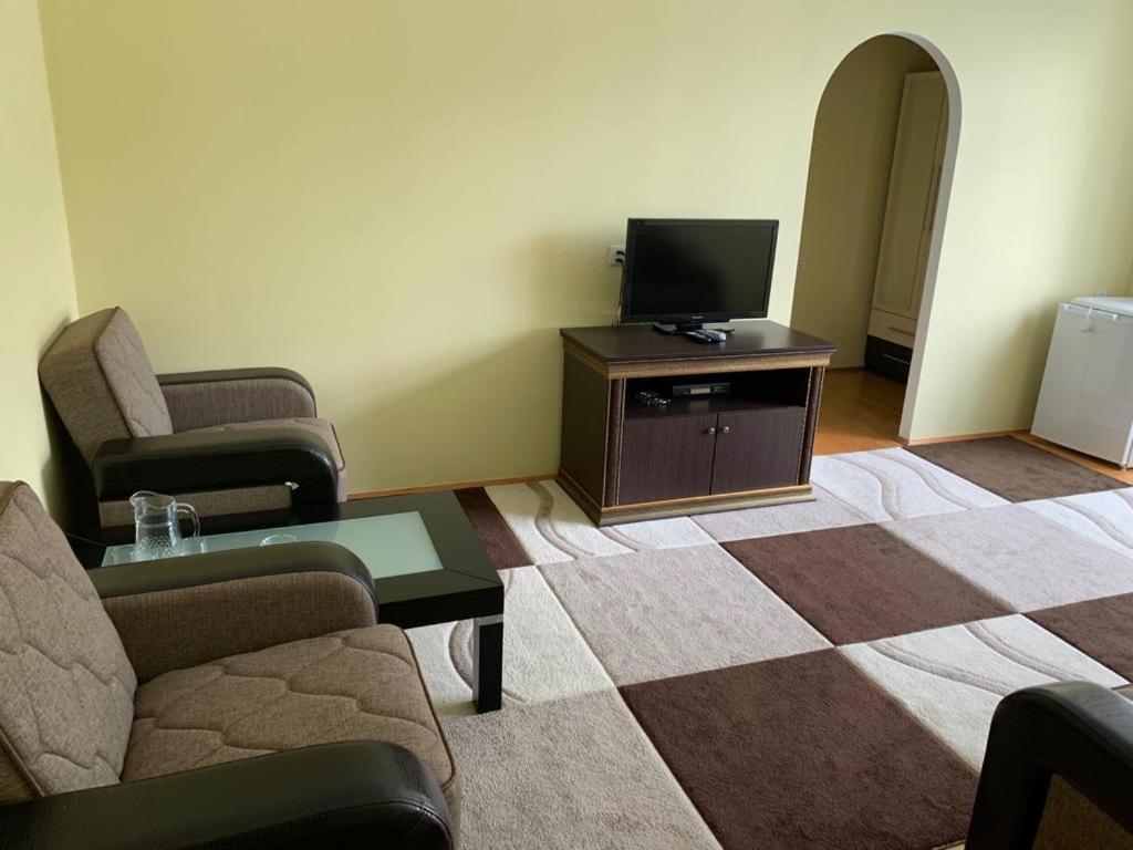 Sheki Avtovagzal Motel Exteriér fotografie