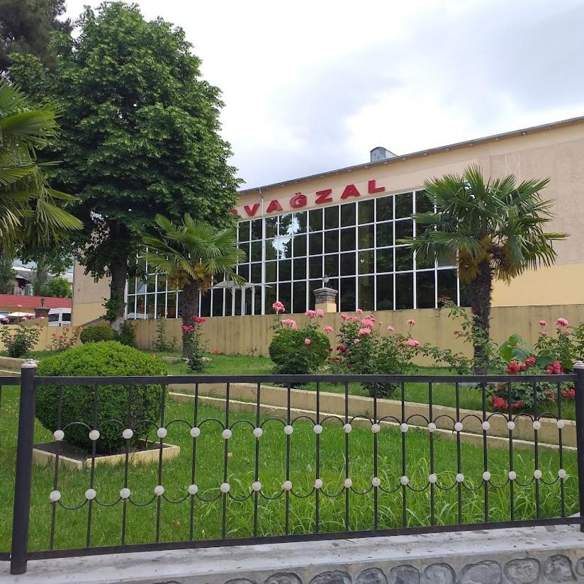 Sheki Avtovagzal Motel Exteriér fotografie